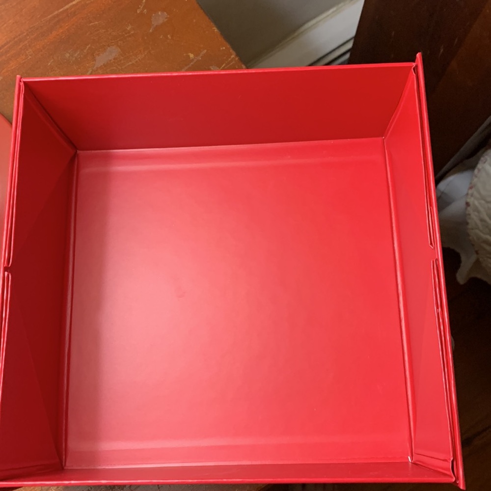 Estée Lauder Red Box - Empty - - Picture 10 of 11